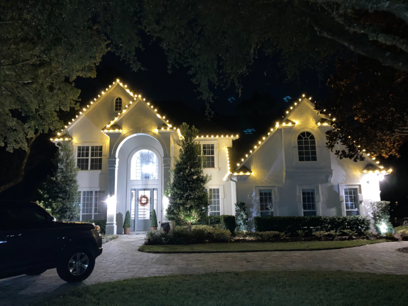 Christmas Light Hanging in Jacksonville, FL